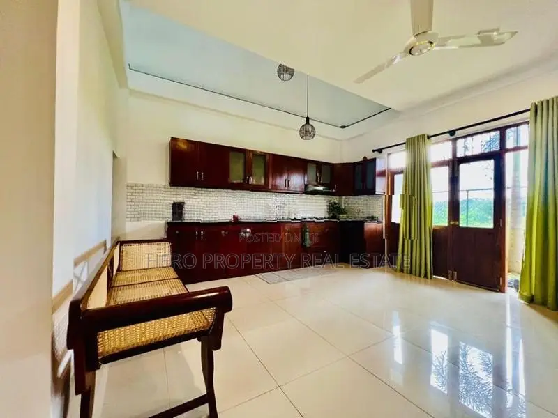 Brand New Luxury House with Furnitures for Rent in Makubura