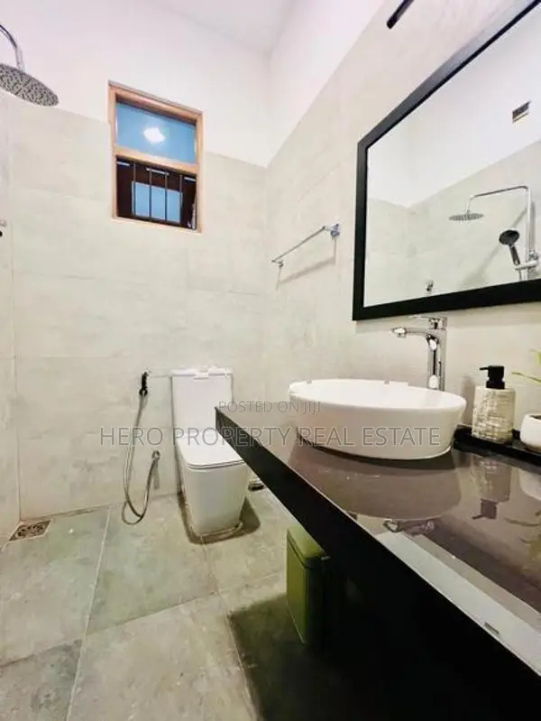 Brand New Luxury House with Furnitures for Rent in Makubura