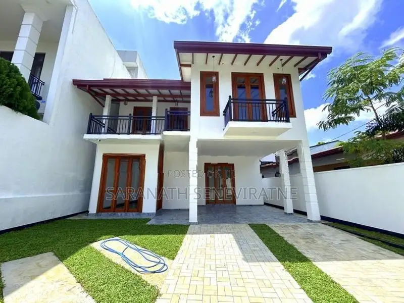 Brand New Solid House Fro Sale From Kottawa Mattegoda Pubudu Mw