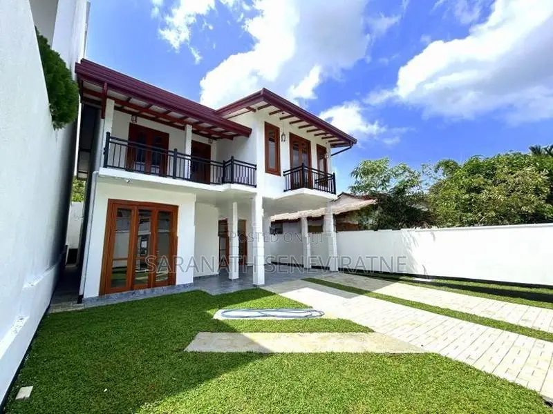 Brand New Solid House Fro Sale From Kottawa Mattegoda Pubudu Mw