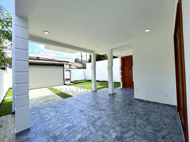 Brand New Solid House Fro Sale From Kottawa Mattegoda Pubudu Mw