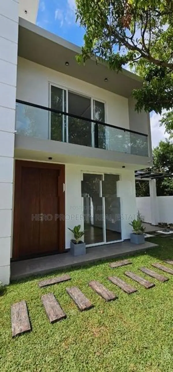 HAS200 - Modern Stunning House for Sale in Piliyandala