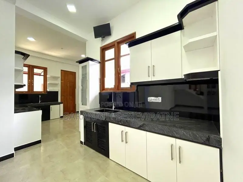 Brand New Solid House Fro Sale From Kottawa Mattegoda Pubudu Mw