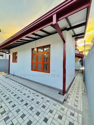Modern Stunning House for Sale in Athurugiriya