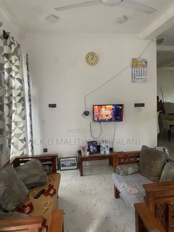 Separate House For Rent Baththaramulla