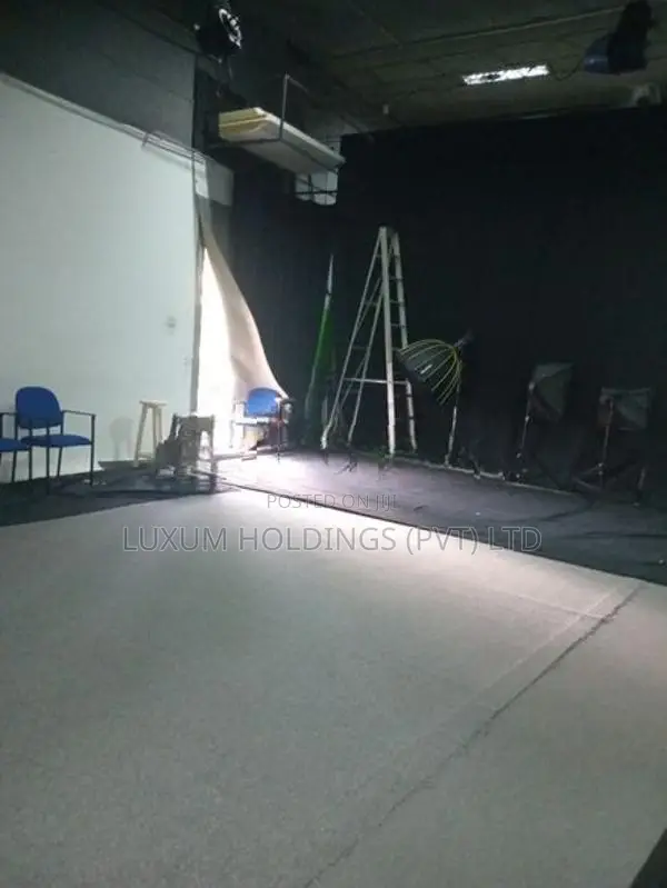House / Restaurant For Rent Facing Pagoda Road Pitakotte [ 2206C ]