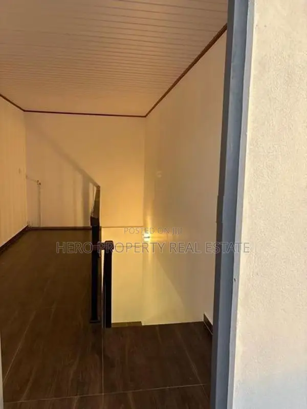 HAS209 - Stunning Luxury House for Sale in Piliyandala