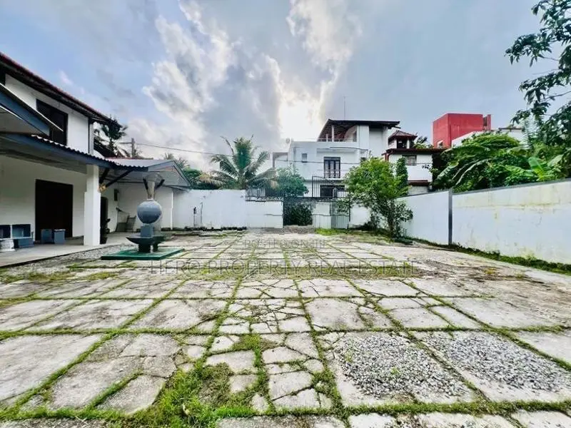 Modern Guest House for Sale in Kottawa