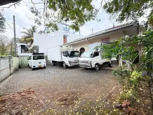 20 Perch Land with 2-Storey House for Sale in Piliyandala