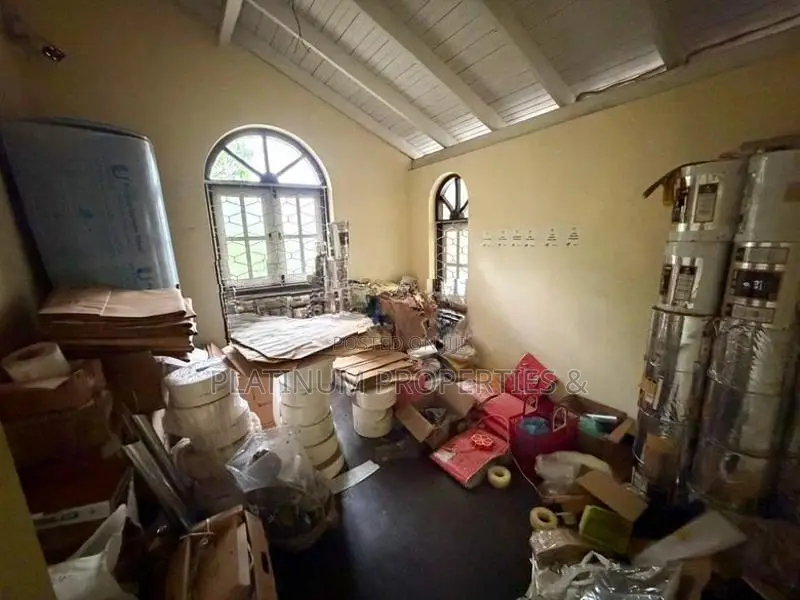 20 Perch Land with 2-Storey House for Sale in Piliyandala