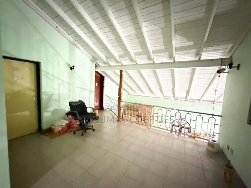 20 Perch Land with 2-Storey House for Sale in Piliyandala