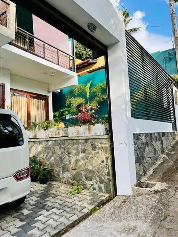 Full Furnished Luxury House for Rent in Piliyandala
