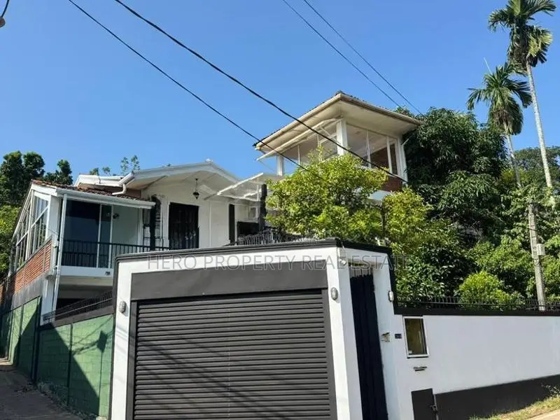 HAR215 - Luxury Modern House for Rent in Battaramulla