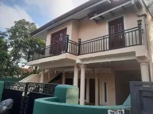 HCHR050 - Modern Upstairs House for Rent in Negombo