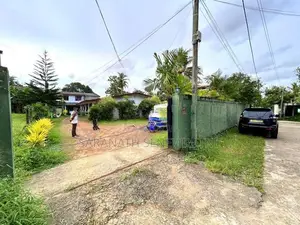 Land in Bokundara - Piliyandala With Old House