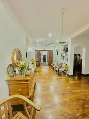 Luxury House for Sale in Battaramulla [HS102]