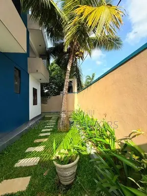 Luxury 4BR House for Sale in Pannipitiya (HS4751)