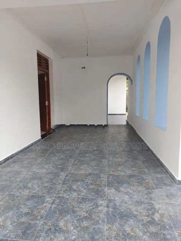 Semi Furnished House for Rent in Kadawatha 📍