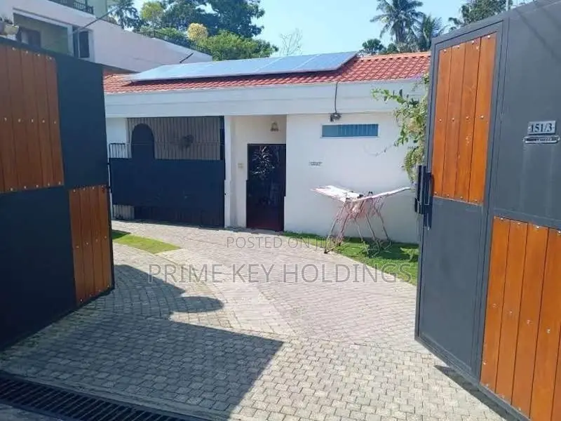 Luxury Fully Furnished House for Rent – Colombo 05 [HR108]