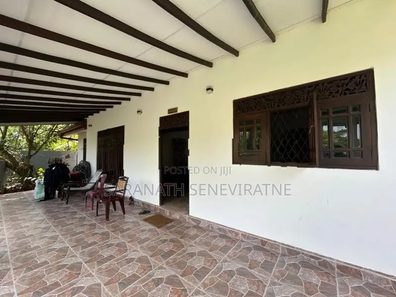 Single Storied House For Sale Homagama Meegoda - Artigala Rd