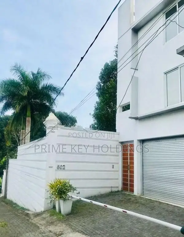 Super Luxury House for Sale – Malabe (HS2025)