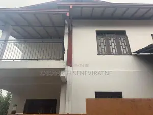 3 Storied House in Kaduwela Ihala Bomiriya