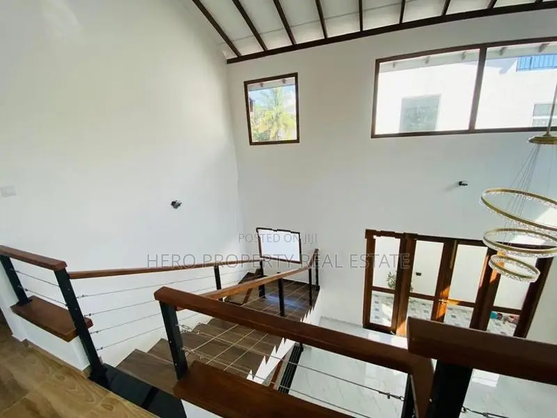HAS217 - Modern Luxury Quality House for Sale in Piliyandala