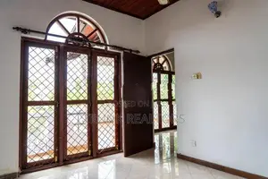 Borella 04BR House For Sale (NK11432)