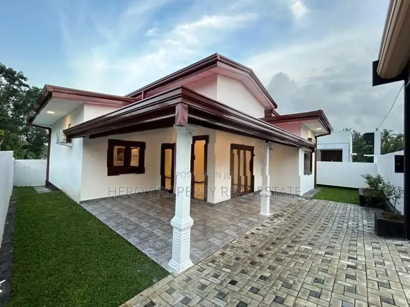 Modern Elegant House for Sale in Meegoda