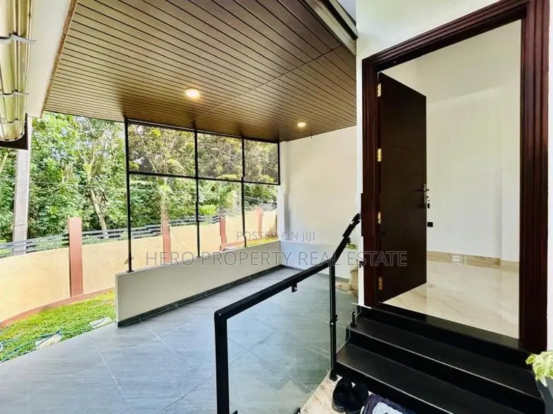HAS216 - Stunning Architecturally Designed House for Sale in Kesbawa