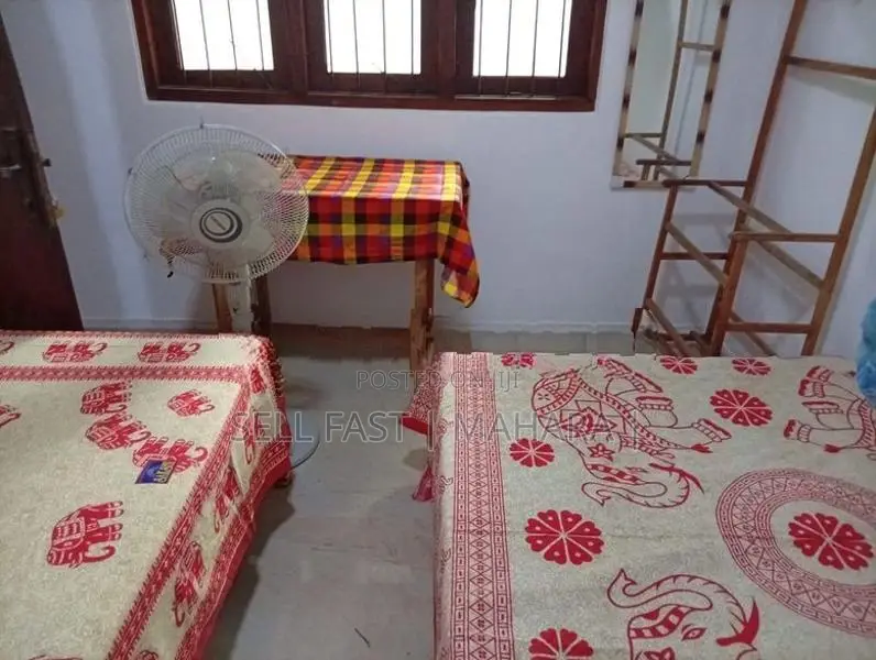 Room for Rent in Kadawatha (Girls Only)