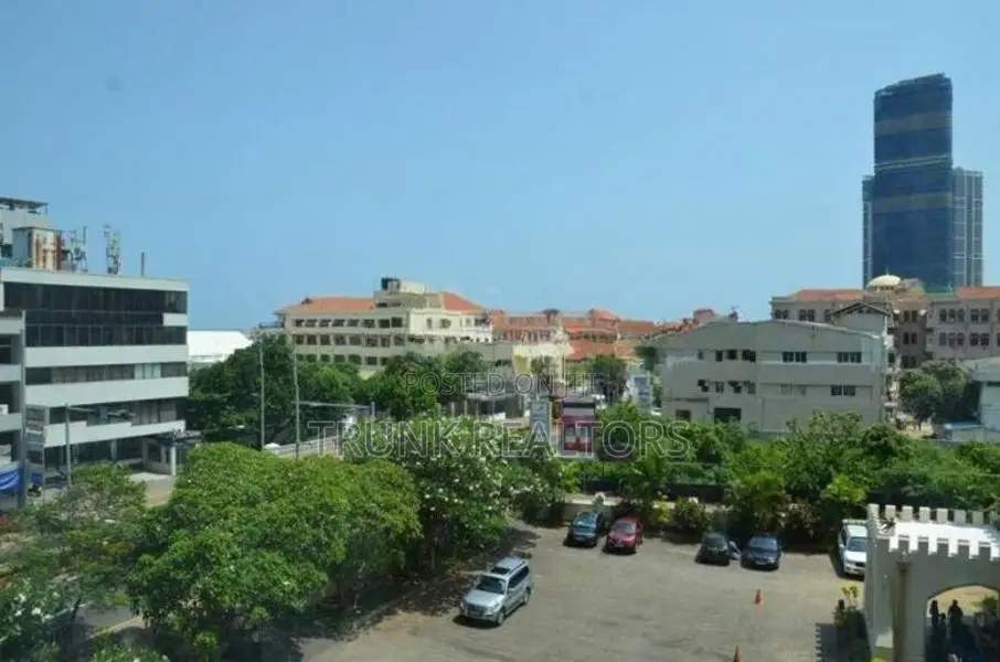 The Emperor 02BR Apartment For Rent (NK11438)