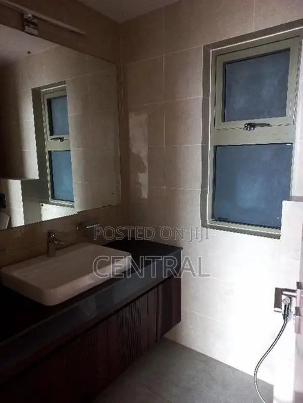 Apartment for Sale in Prime Grand, Colombo 07 (C7-10294)