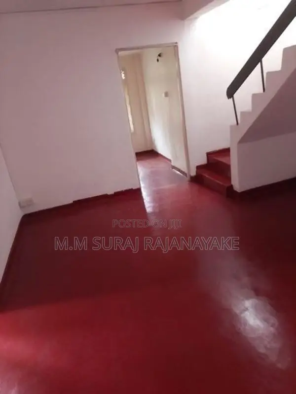 වටිනා නිවසක් විකිණීමට ඇත - රද්දොලුව