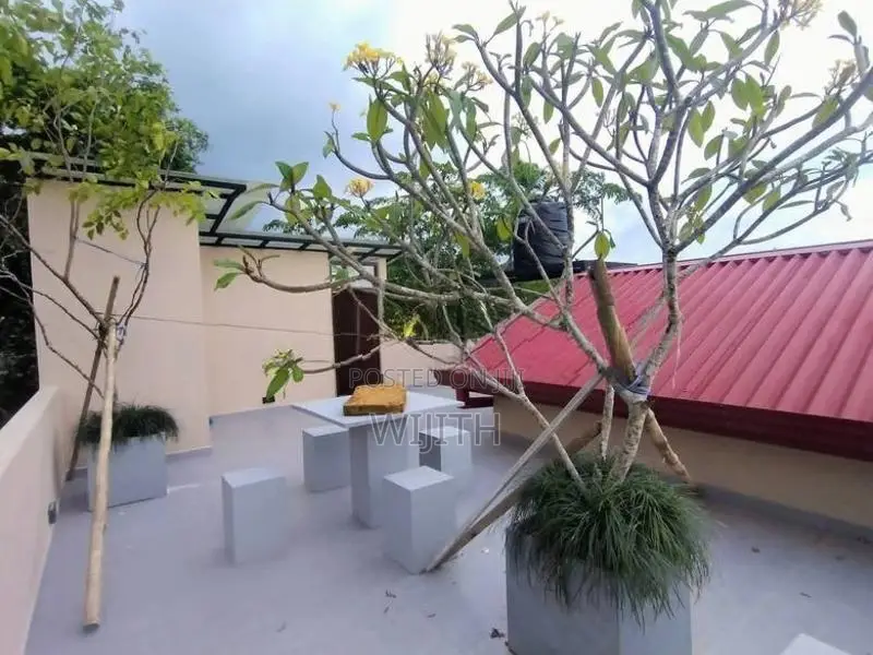 BEAUTIFUL HOUSE FOR SALE CLOSE TO HIGHLEVEL ROAD