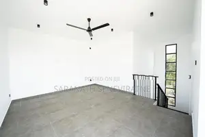 Brand-New Luxury House - Two Storey with Rooftop Thalahena Battaramull