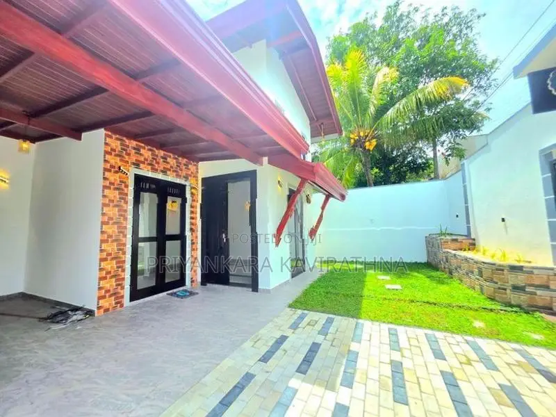 බටුවන්දර පිහිටි සුකෝපබෝගී අලුත්ම තනිමහල් නිවස විකිනීමට