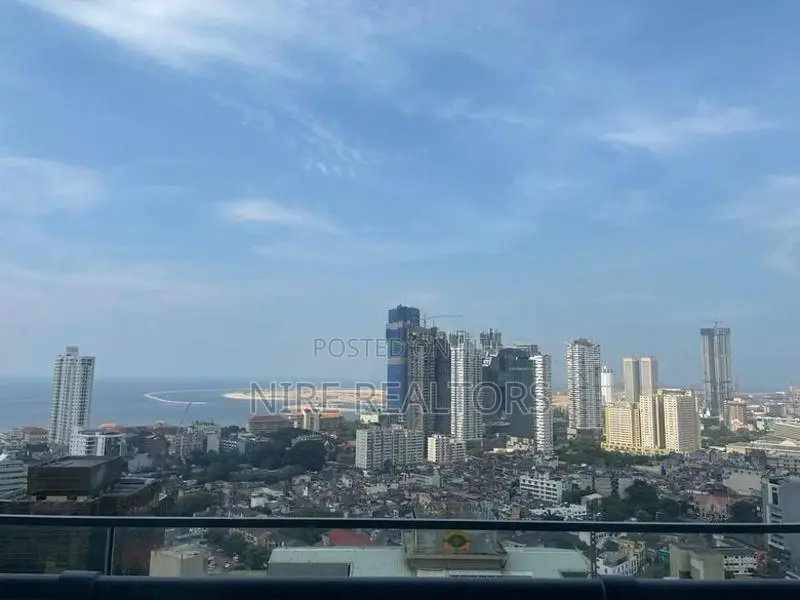 Colombo 2 3BR Apartment Capitol Twin Peaks for Sale