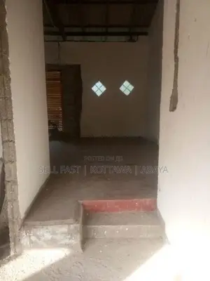 නව නිවසක් විකිණීමට පාදුක්ක