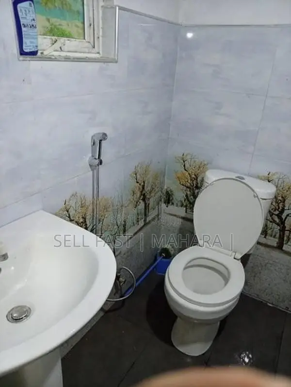 Room for Rent in Kadawatha (Girls Only)