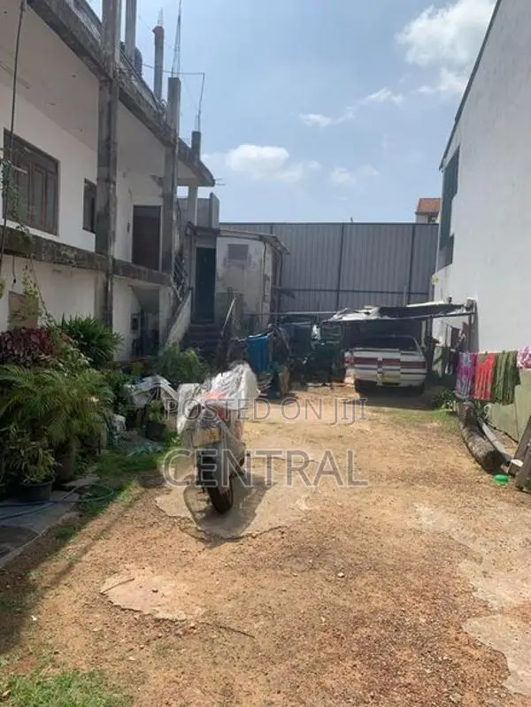 Commercial/ Residential Land for Sale in Nawala (C7-10292)