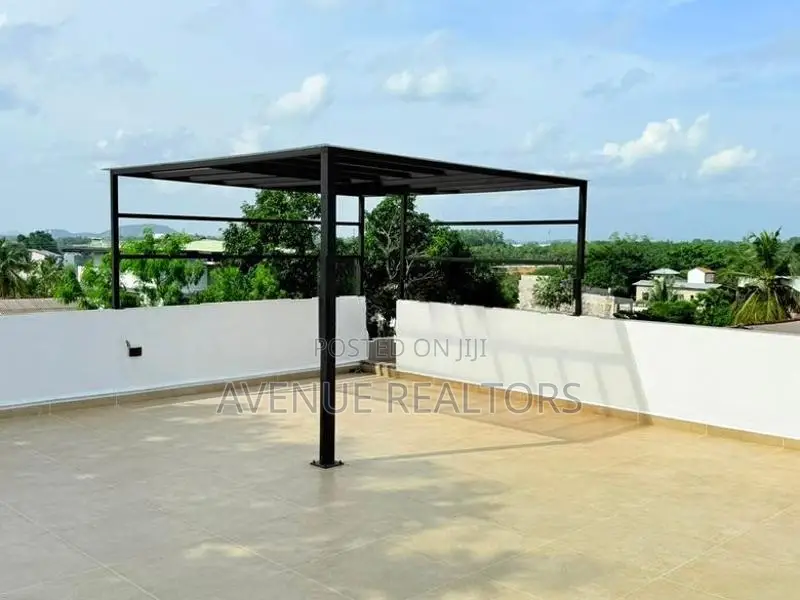 Luxury 4BR House for Sale in Pannipitiya (HS4751)