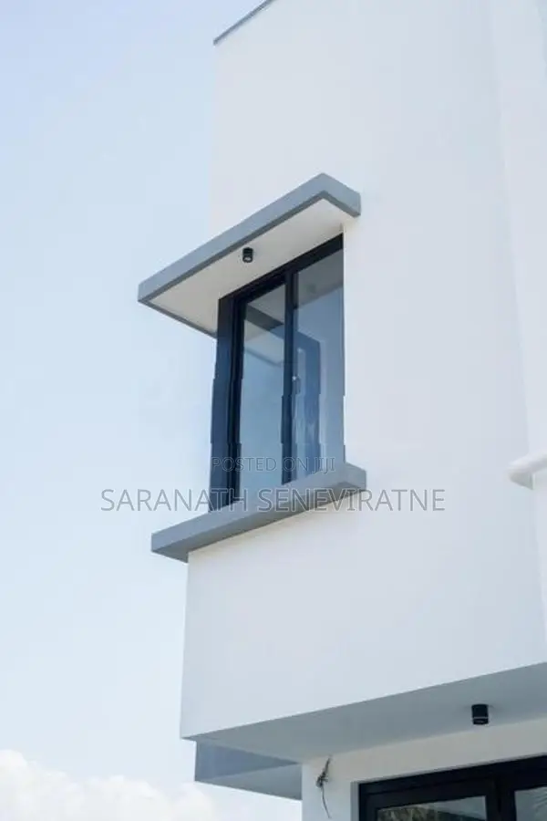 Brand-New Luxury House - Two Storey with Rooftop Thalahena Battaramull