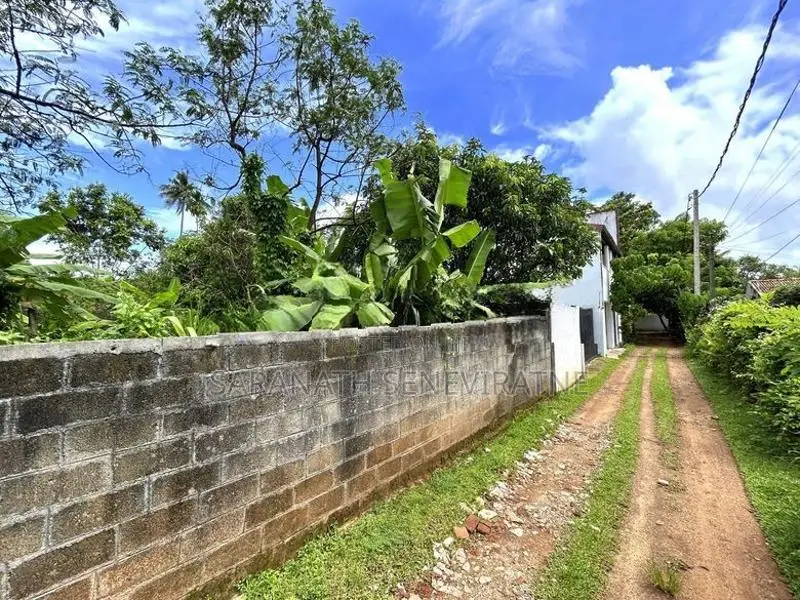 Land For Sale in Boralesgamuwa Town - 50 meters to 120 Colombo Rd