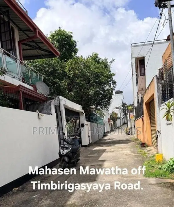 Luxury Fully Furnished House for Sale (hs107) Thimbirigasyaya