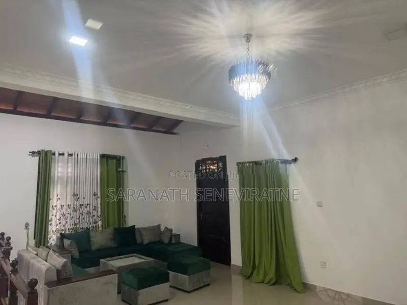 3 Storied House in Kaduwela Ihala Bomiriya