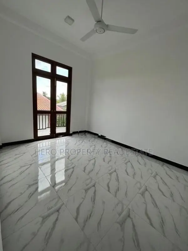 HMR052 - Modern House for Rent in Piliyandala 🏠