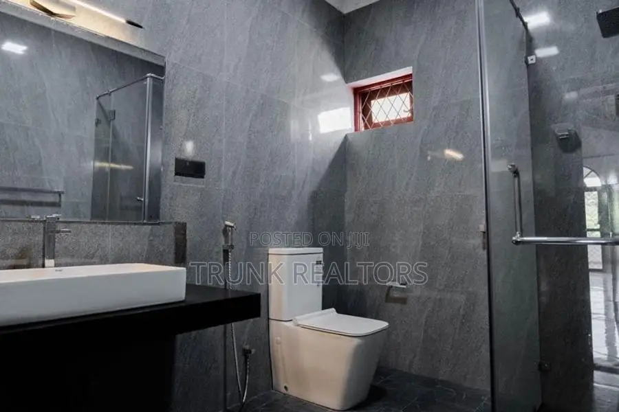 Borella 04BR House For Sale (NK11432)