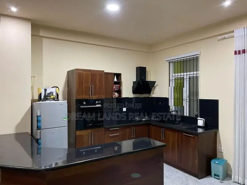 Two story luxury house on rent Polgasovita