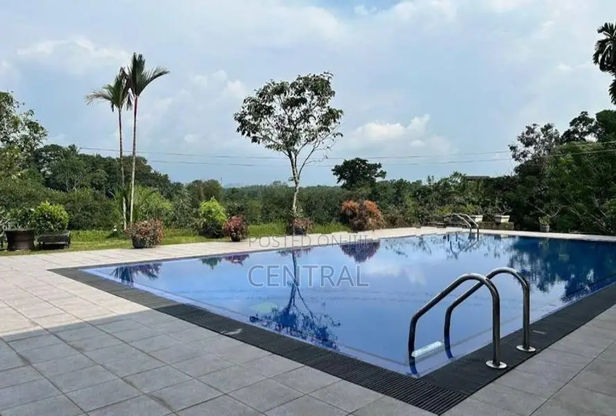 LUXURY APARTMENT FOR SALE IN GREEN VALLEY, ATHURUGIRIYA (C7-6793)